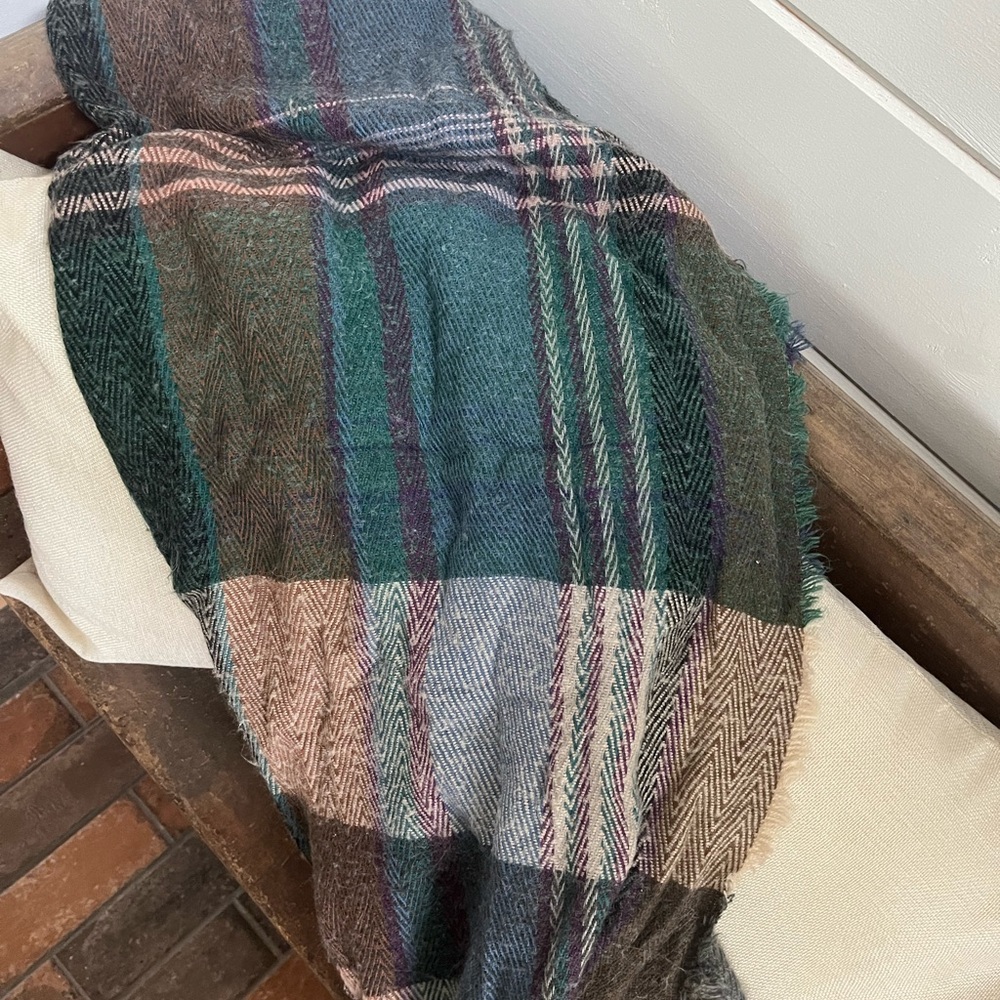Scarf - Picture 2 of 2